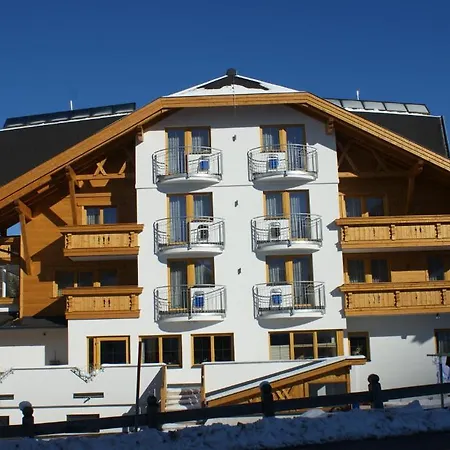 Haus Bergkristall 3*